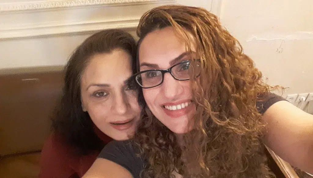 Pouran_Nazemi_sisters