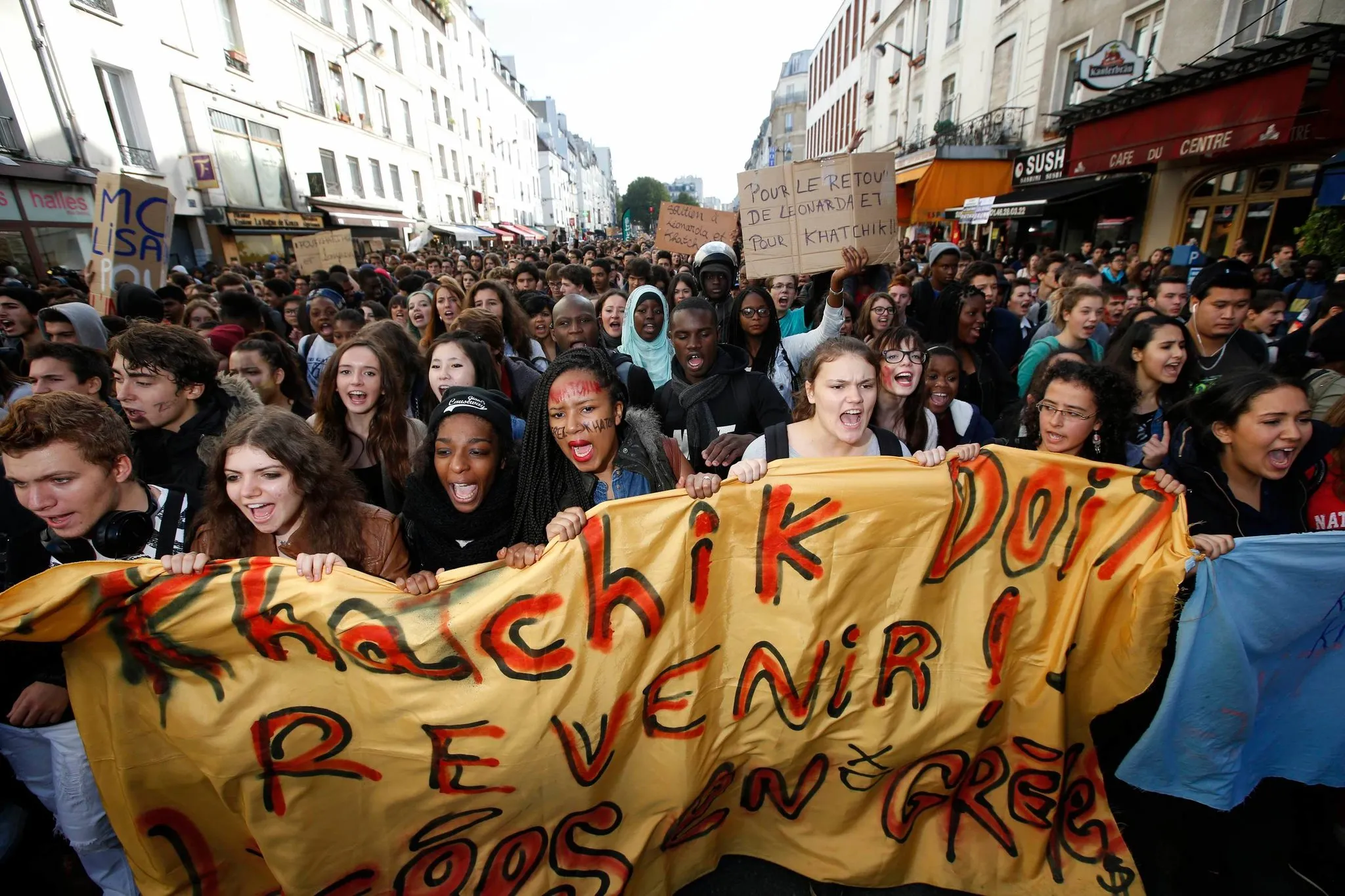 france_protest_school